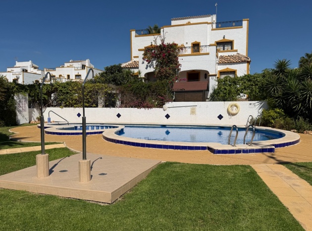Wiederverkauf - Villa - Los Montesinos - entre naranjos