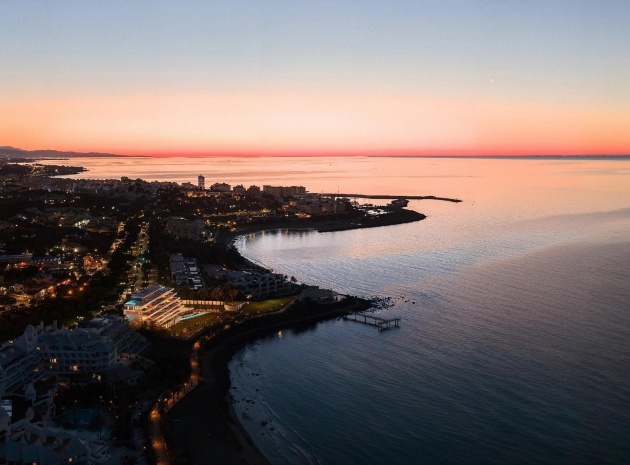Neubau - Wohnung - Estepona - Playa De Guadalobon