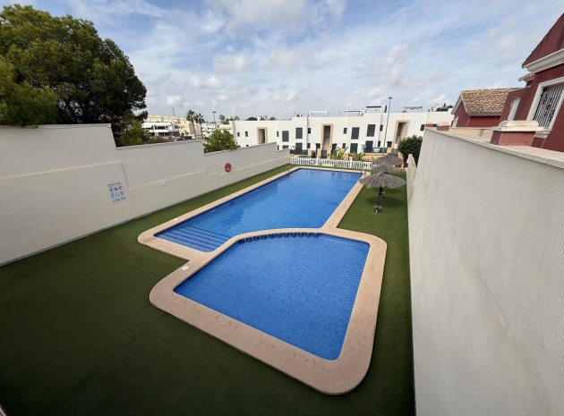 Wiederverkauf - Villa - Orihuela - Villamartin