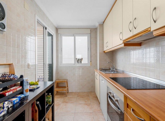 Återförsäljning - Lägenhet - Torrevieja - Torrevieja Centro