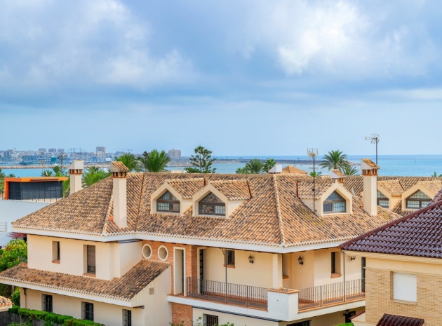 Återförsäljning - Lägenhet - Torrevieja - Torrevieja Centro