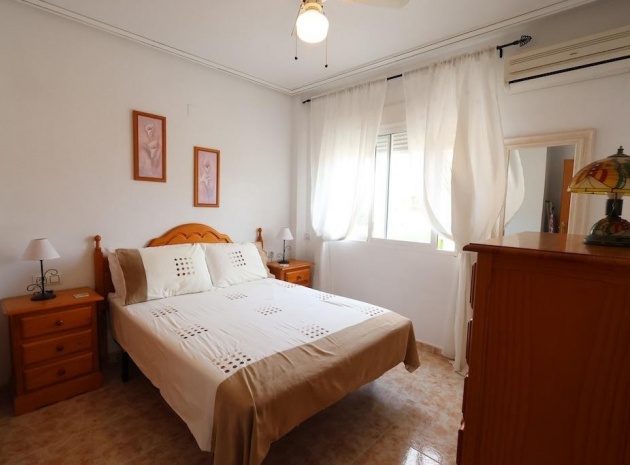 Resale - Villa - Orihuela - La Zenia