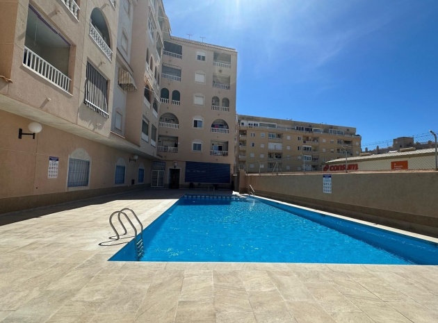 Återförsäljning - Lägenhet - Torrevieja - Torrevieja Centro