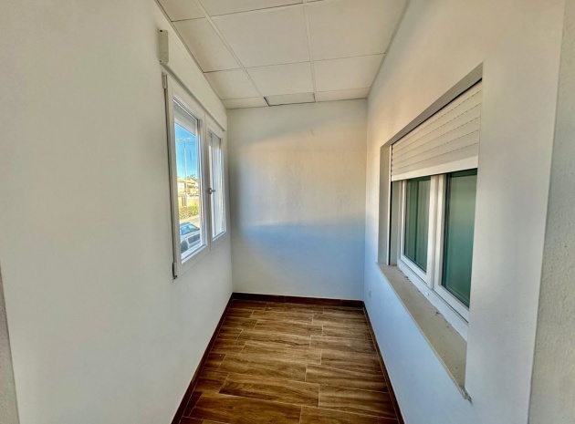 Återförsäljning - Lägenhet - Torrevieja - Torrevieja Centro