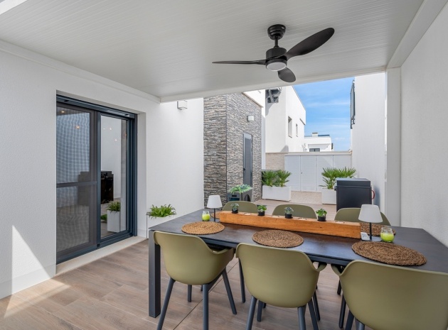 Återförsäljning - Villa - Orihuela - Orihuela Centro
