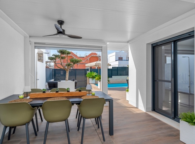 Återförsäljning - Villa - Orihuela - Orihuela Centro