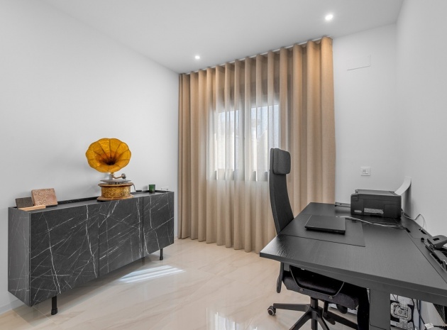 Återförsäljning - Villa - Orihuela - Orihuela Centro