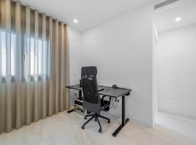 Återförsäljning - Villa - Orihuela - Orihuela Centro