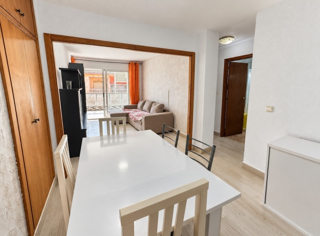 Resale - Apartment - Torrevieja - Torrevieja Centro