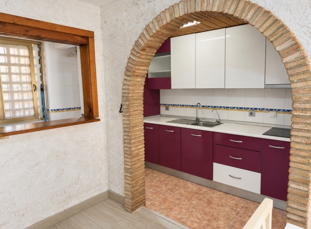 Resale - Apartment - Torrevieja - Torrevieja Centro