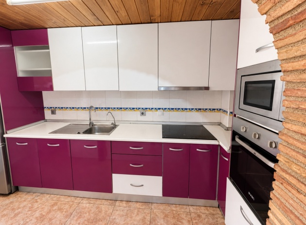 Resale - Apartment - Torrevieja - Torrevieja Centro
