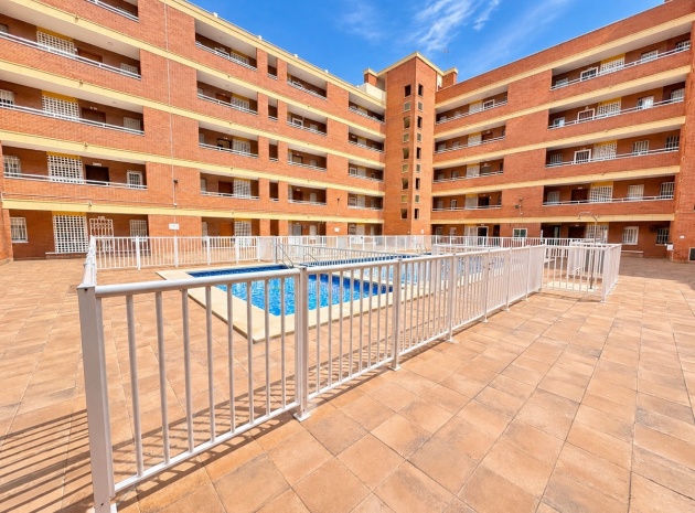 Resale - Apartment - Torrevieja - Torrevieja Centro