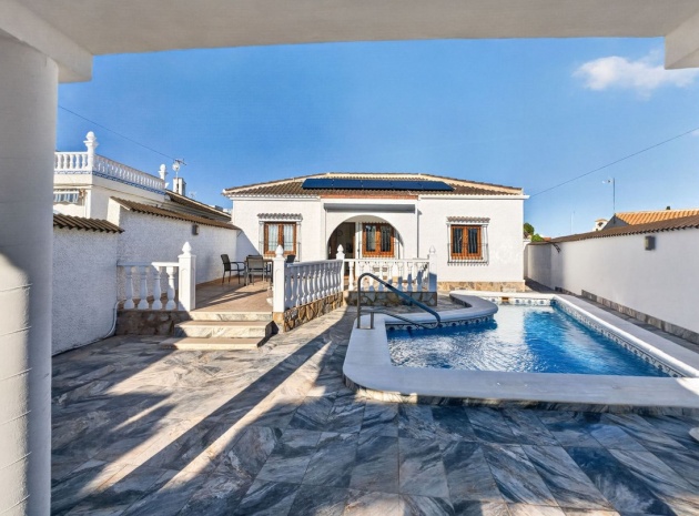 Wiederverkauf - Villa - Torrevieja - Torrevieja Centro