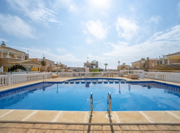 Återförsäljning - Lägenhet - Torrevieja - Torrevieja Centro