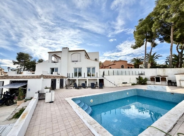 Wiederverkauf - Villa - Orihuela - Villamartin