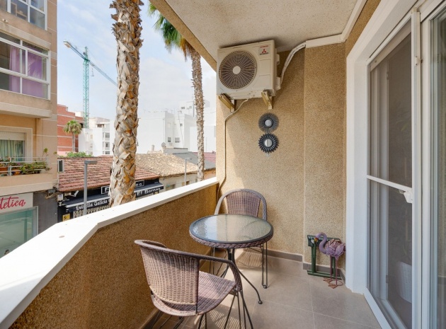 Återförsäljning - Lägenhet - Torrevieja - Torrevieja Centro