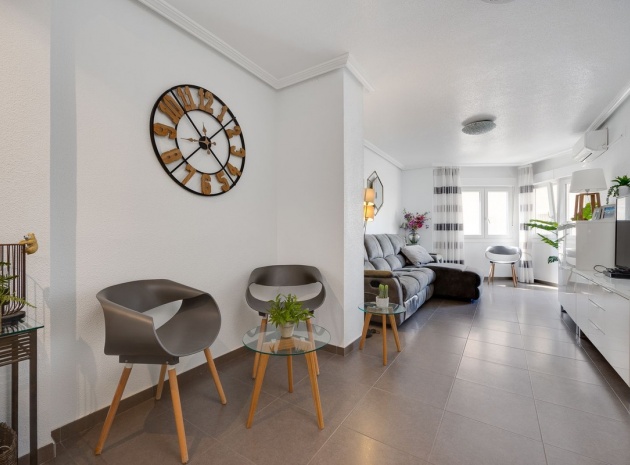 Återförsäljning - Lägenhet - Torrevieja - Torrevieja Centro