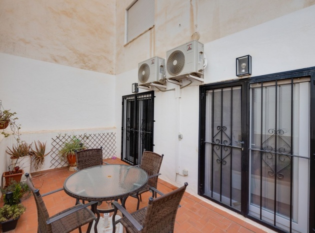 Återförsäljning - Lägenhet - Torrevieja - Torrevieja Centro