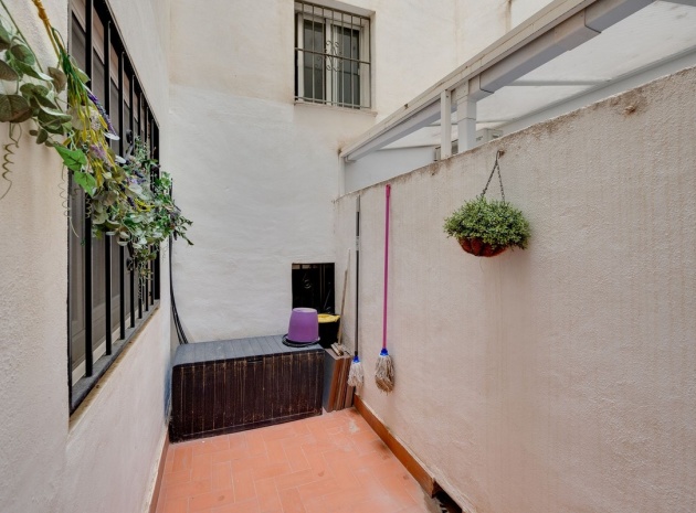 Återförsäljning - Lägenhet - Torrevieja - Torrevieja Centro