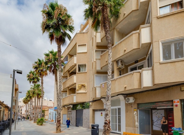 Återförsäljning - Lägenhet - Torrevieja - Torrevieja Centro
