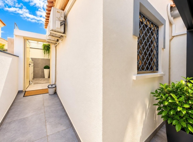 Wiederverkauf - Villa - Orihuela - Mil Palmeras