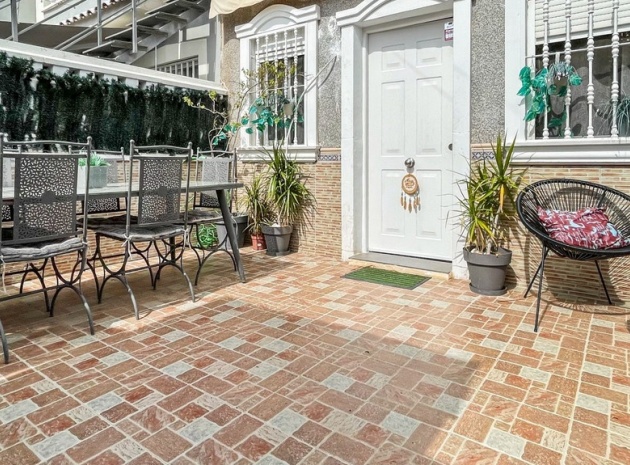 Revente - Villa - Torrevieja - Torrevieja Centro