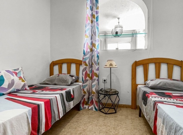 Revente - Villa - Torrevieja - Torrevieja Centro
