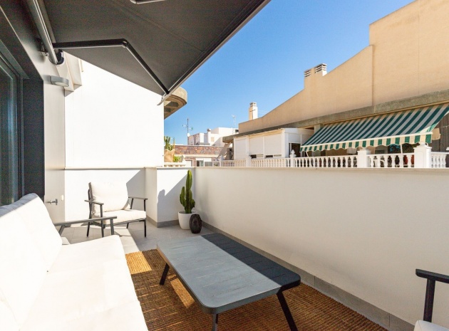 Återförsäljning - Lägenhet - Torrevieja - Torrevieja Centro