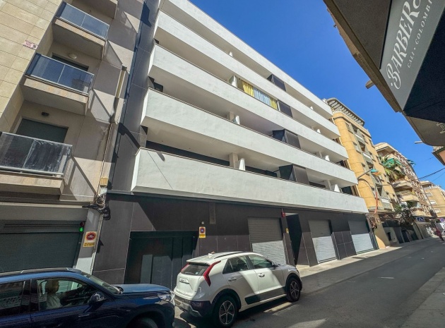 Återförsäljning - Lägenhet - Torrevieja - Torrevieja Centro