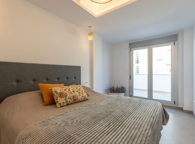 Återförsäljning - Lägenhet - Torrevieja - Torrevieja Centro