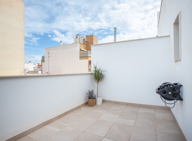 Återförsäljning - Lägenhet - Torrevieja - Torrevieja Centro