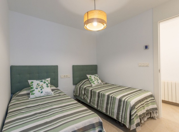 Återförsäljning - Lägenhet - Torrevieja - Torrevieja Centro
