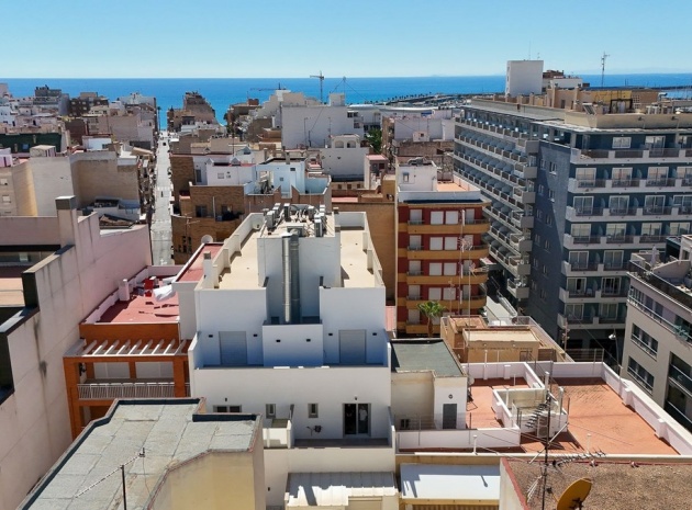 Återförsäljning - Lägenhet - Torrevieja - Torrevieja Centro