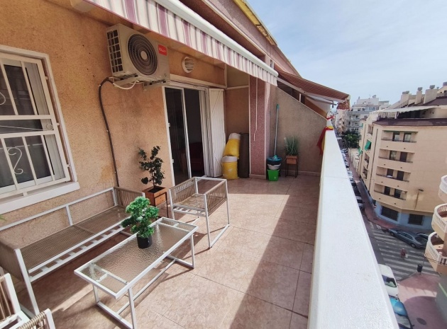 Återförsäljning - Lägenhet - Torrevieja - Torrevieja Centro
