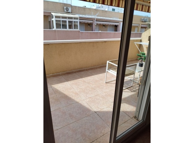 Återförsäljning - Lägenhet - Torrevieja - Torrevieja Centro