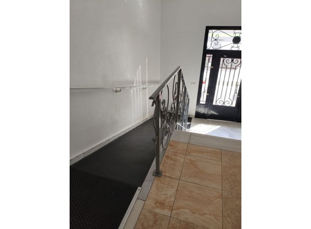 Återförsäljning - Lägenhet - Torrevieja - Torrevieja Centro