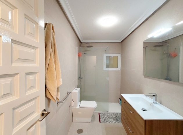 Wiederverkauf - Wohnung - Torrevieja - La Mata