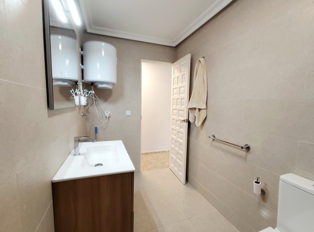 Wiederverkauf - Wohnung - Torrevieja - La Mata