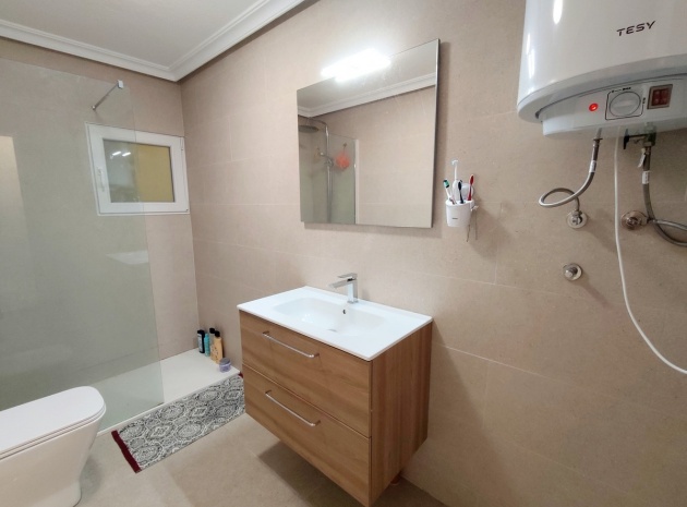 Wiederverkauf - Wohnung - Torrevieja - La Mata