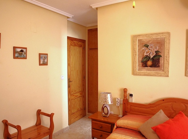 Återförsäljning - Lägenhet - Torrevieja - Torrevieja Centro