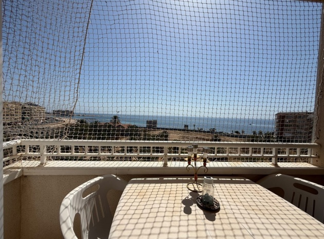 Resale - Apartment - Torrevieja - Playa De Los Locos
