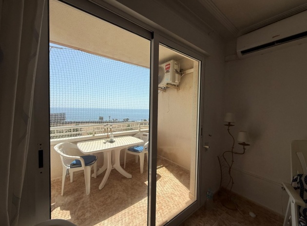 Resale - Apartment - Torrevieja - Playa De Los Locos