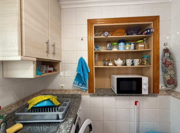 Resale - Apartment - Torrevieja - Playa De Los Locos