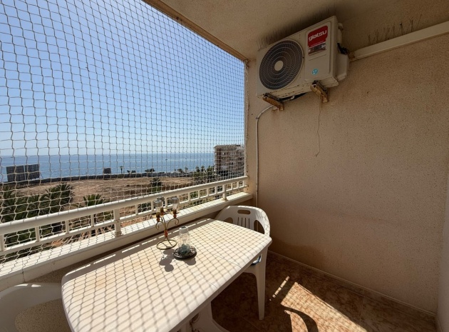 Resale - Apartment - Torrevieja - Playa De Los Locos