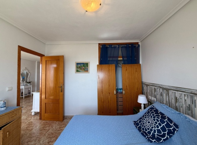 Resale - Apartment - Torrevieja - Playa De Los Locos