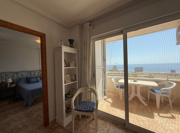 Resale - Apartment - Torrevieja - Playa De Los Locos