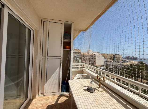Resale - Apartment - Torrevieja - Playa De Los Locos