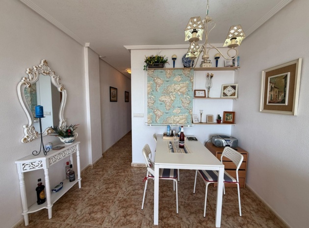 Resale - Apartment - Torrevieja - Playa De Los Locos