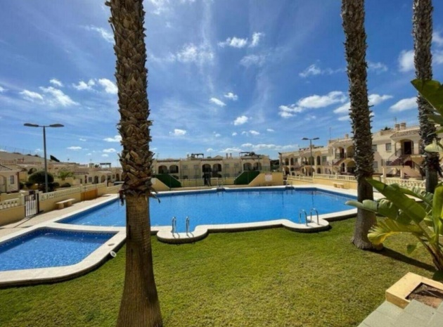Resale - Apartment - Algorfa
