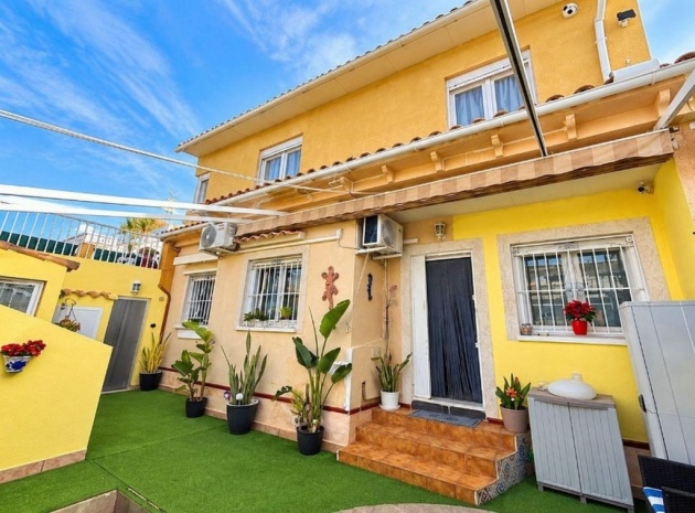 Resale - Villa - Orihuela - La Florida
